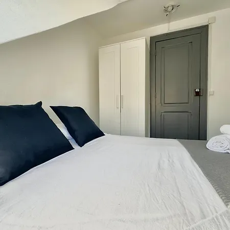 Cost Arroios Vendégház